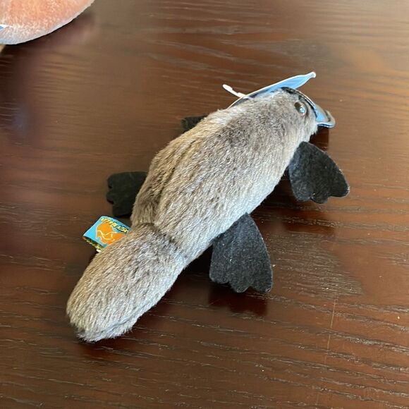 Australian Kangaroo and Platypus NWT Excellent Condition Souvenirs from Aus - Picture 14 of 15